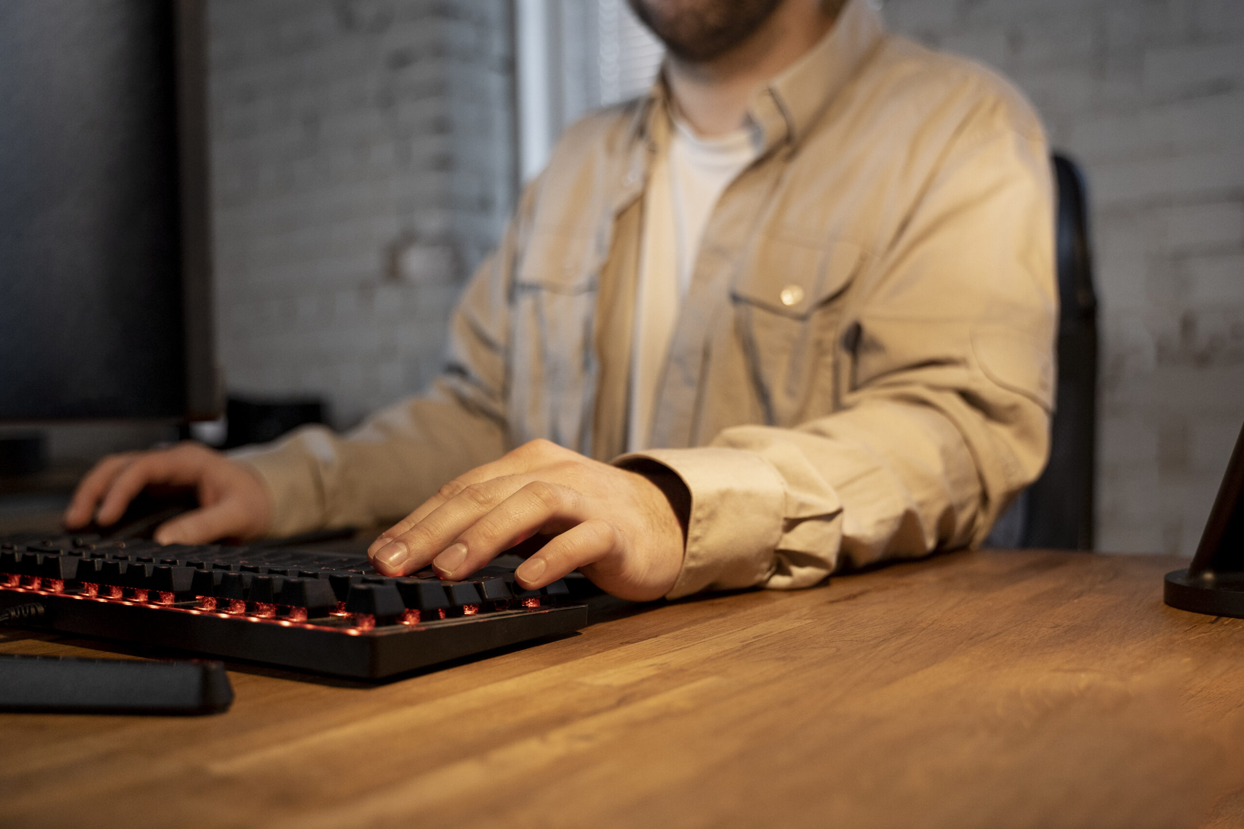 teclado ergonomico gamer mouse